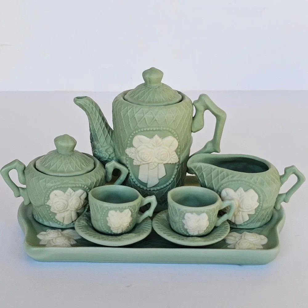 N/A vintage miniature